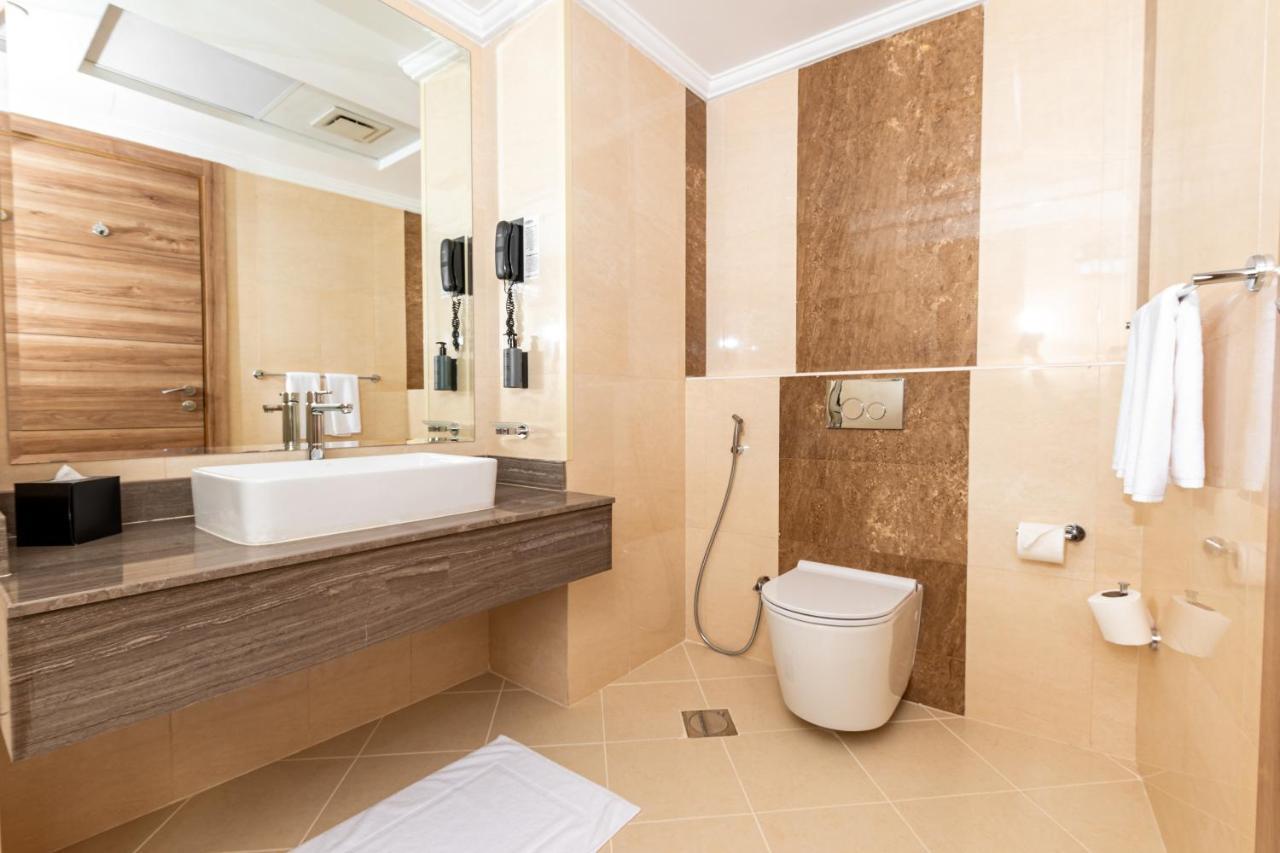 Pyramisa Hotel Apartments ดูไบ ภายนอก รูปภาพ