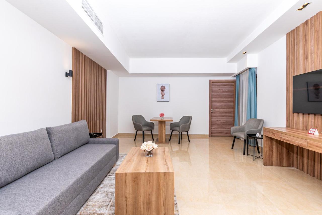 Pyramisa Hotel Apartments ดูไบ ภายนอก รูปภาพ