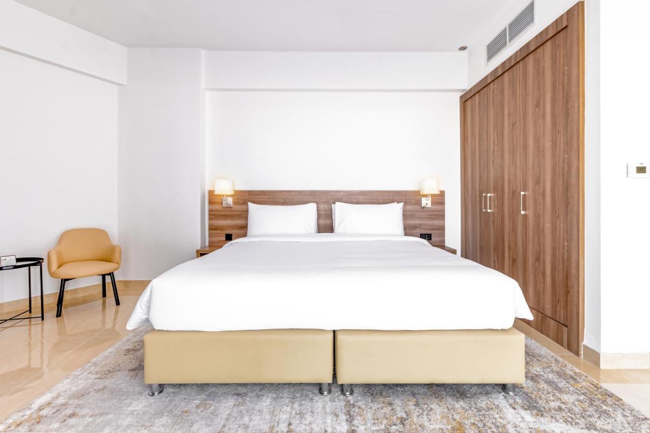 Pyramisa Hotel Apartments ดูไบ ภายนอก รูปภาพ