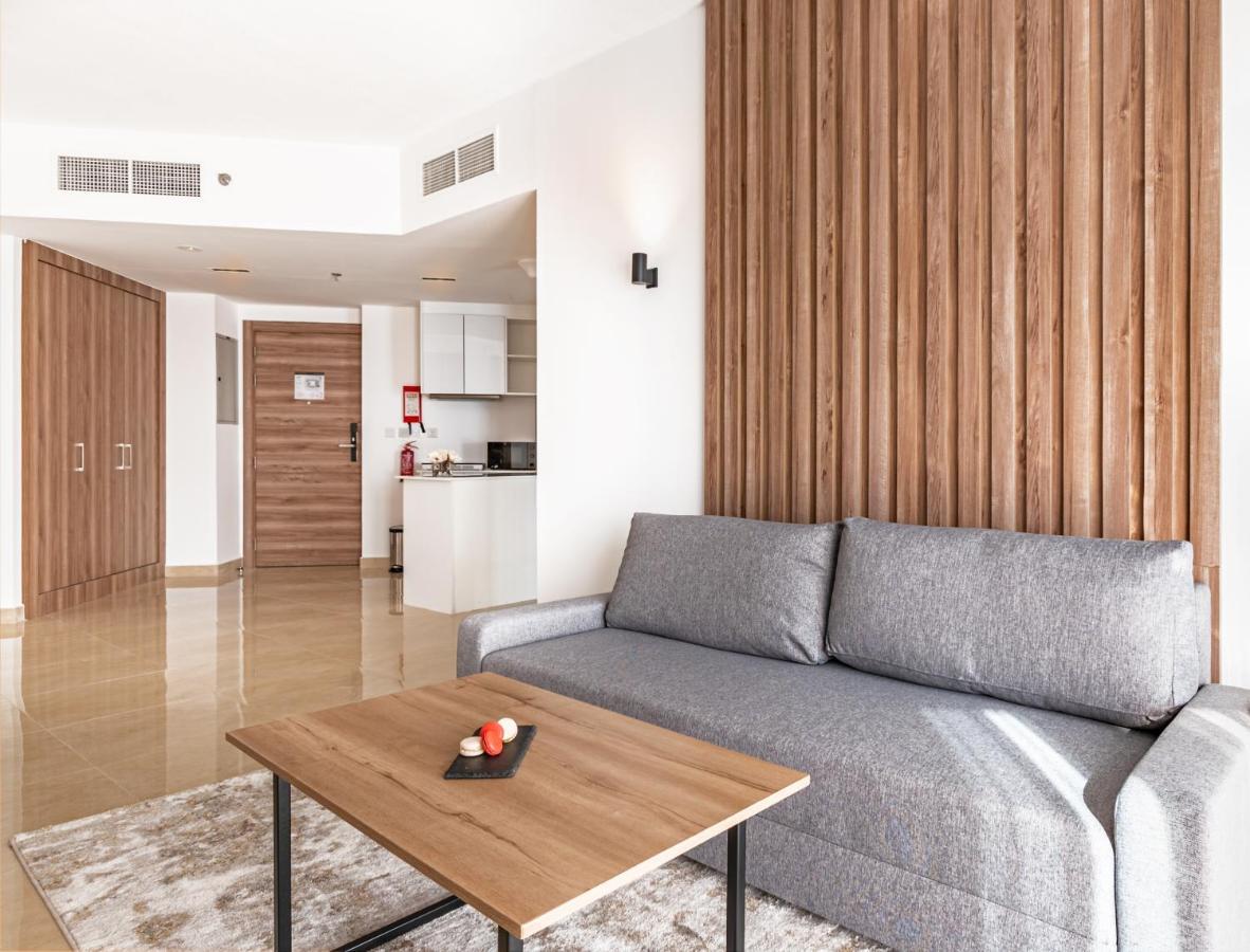 Pyramisa Hotel Apartments ดูไบ ภายนอก รูปภาพ