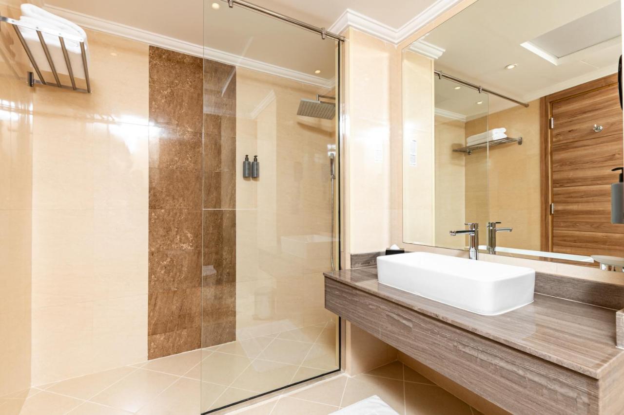 Pyramisa Hotel Apartments ดูไบ ภายนอก รูปภาพ