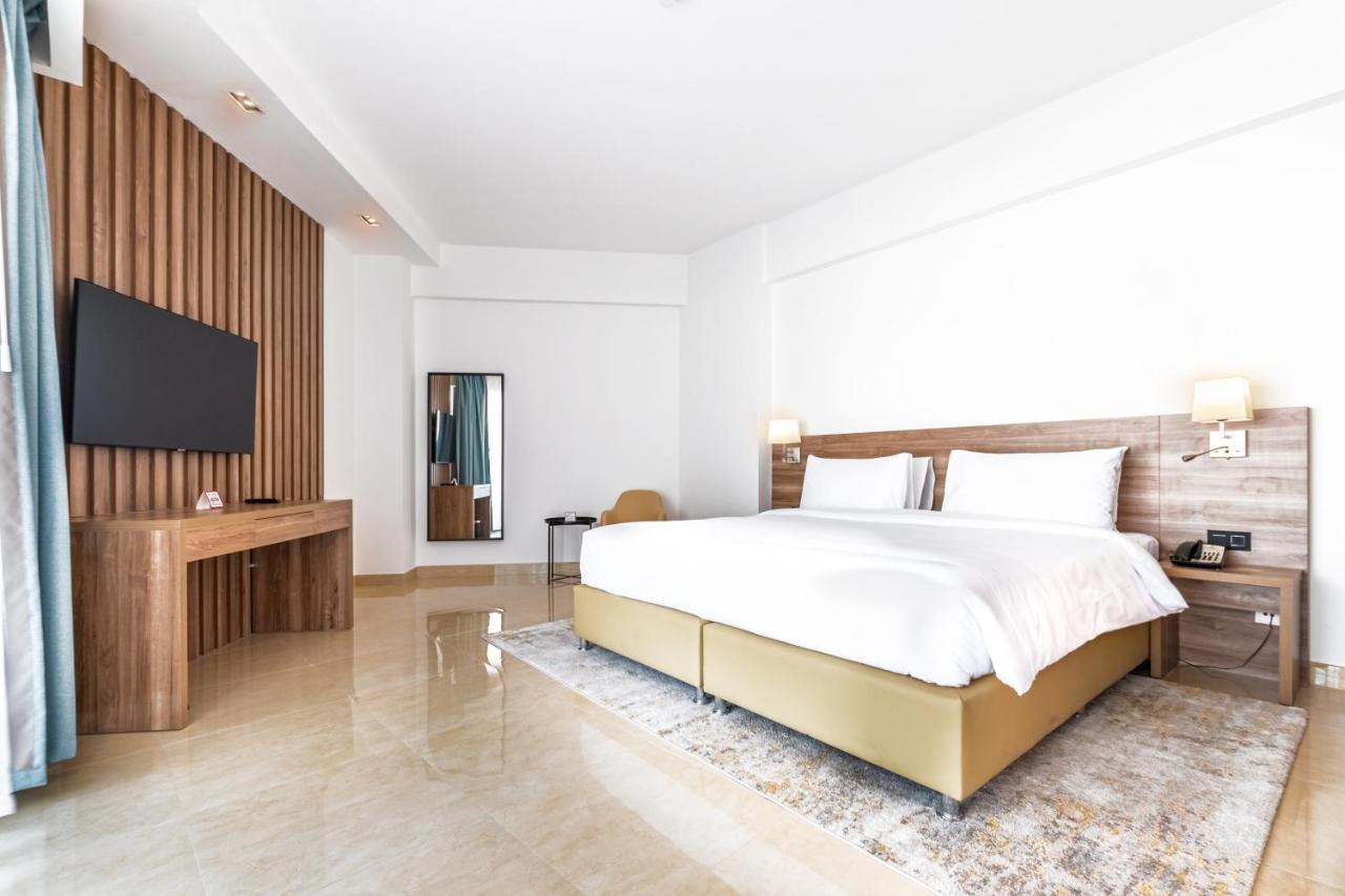 Pyramisa Hotel Apartments ดูไบ ภายนอก รูปภาพ